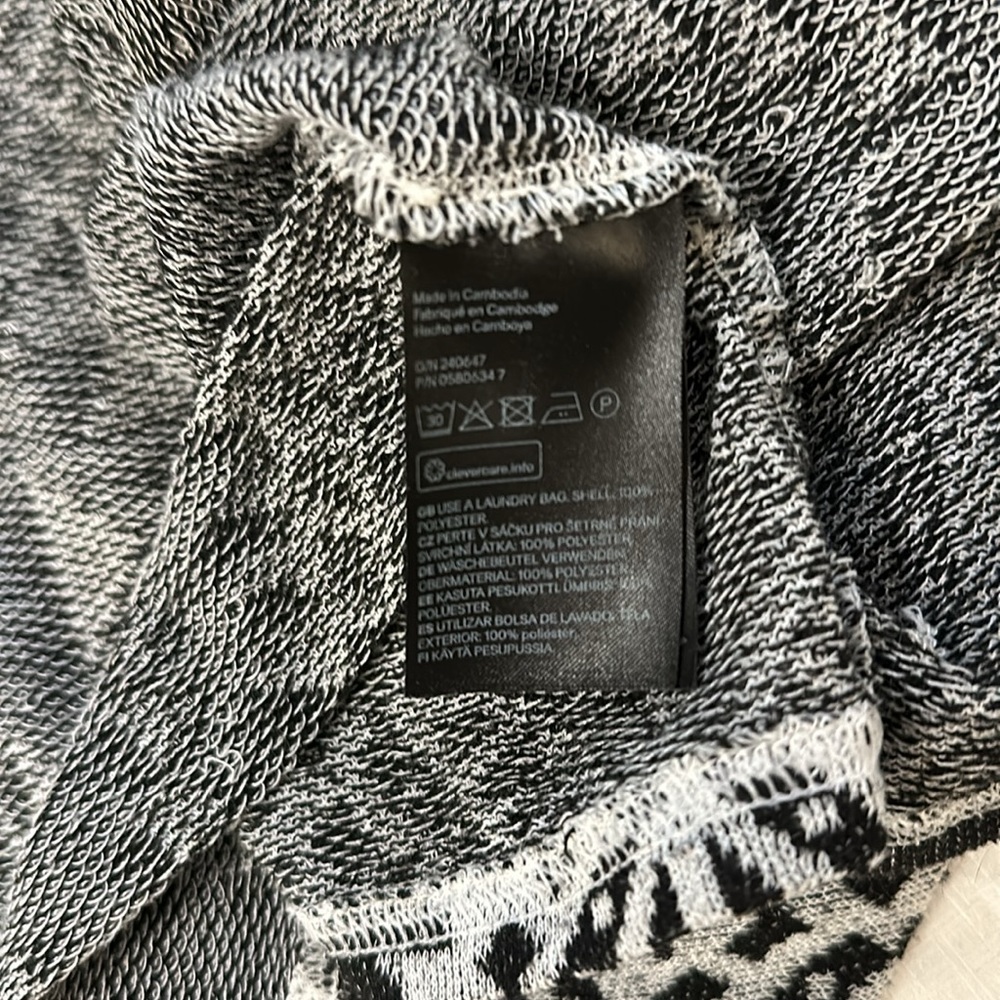 H&M Oversized Cardi - Picture 7 of 7